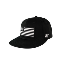 Laden Sie das Bild in den Galerie-Viewer, 4REAL Flag Snapback (black)