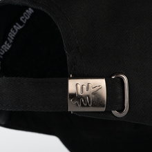 Laden Sie das Bild in den Galerie-Viewer, 4REAL Dad Cap (black)