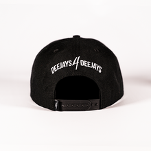 Laden Sie das Bild in den Galerie-Viewer, DJs4DJs Snapback (black)