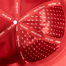 Laden Sie das Bild in den Galerie-Viewer, DJs4DJs Snapback (rot)